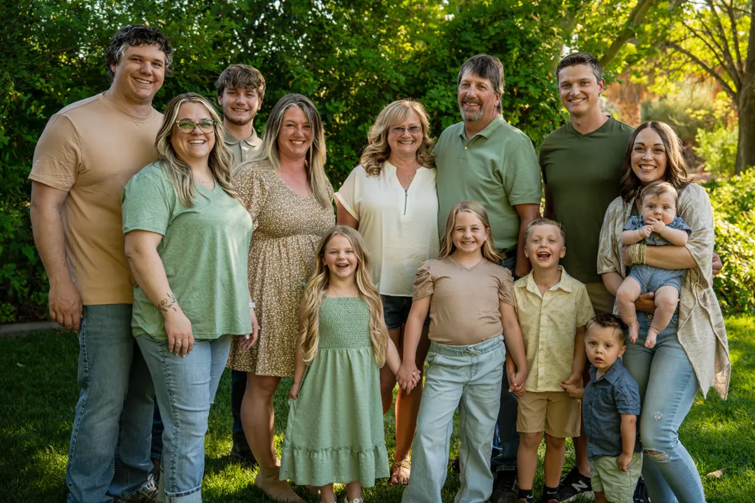 Outdoor Portraits (Chelsi Jo) @ The Garden at Tonaquint