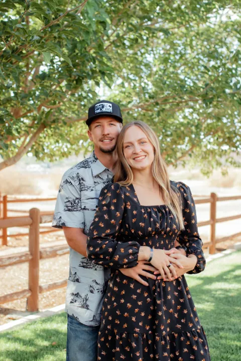 Surprise Proposal Portraits (Dakota) @ Hela Seegmiller Farm