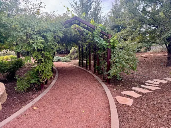 Photo session at The Garden at Tonaquint