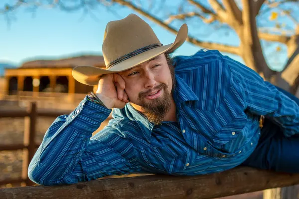 Photo session at Hela Seegmiller Historic Farm