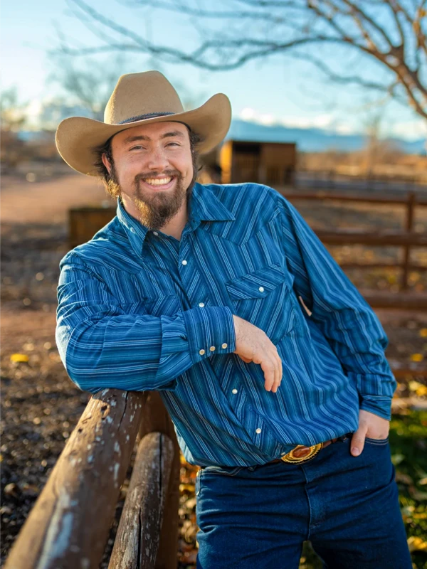 Family photo session at Hela Seegmiller Historical Farm