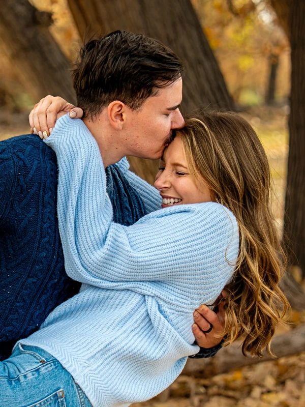 Family photo session at Kirkland Fields