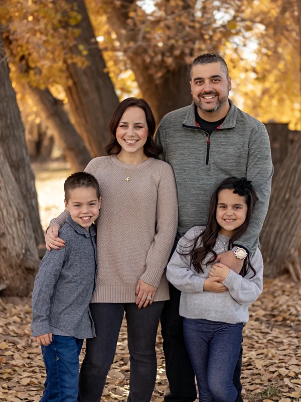 Family photo session at Kirkland Fields