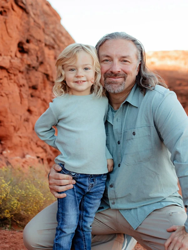 Family photo session at Pioneer Park
